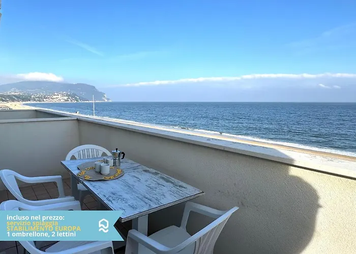 Rs324 - Marcelli, Trilocale Fronte Mare Con Inclusa